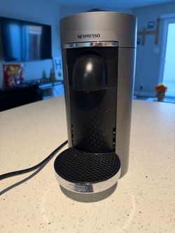 Nespresso Vertuo Plus Deluxe Coffee and Espresso Machine by De'Longhi