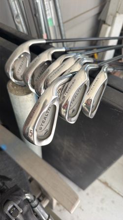Golf Clubs with Graphite Shafts