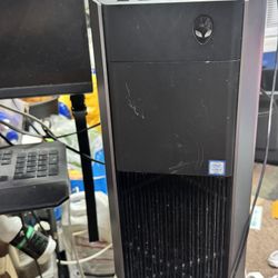 Alienware N7 Gaming Computer Complete With 27’ Curved Monitor, Keyboard, And Mouse