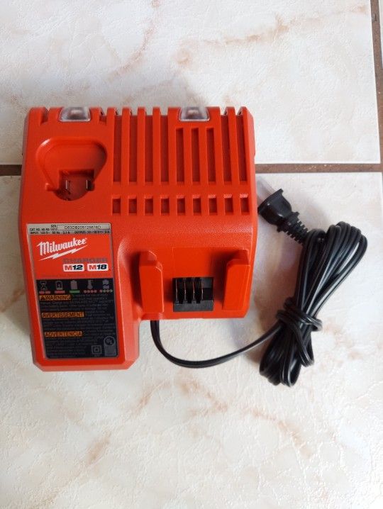 New Milwaukee Charger M12 M18.