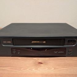 Signature 2000 VCR (VHS Player)