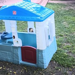 Kids playhouse