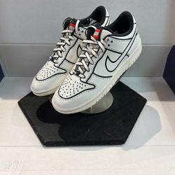 NIKE DUNK LOW X LEGO