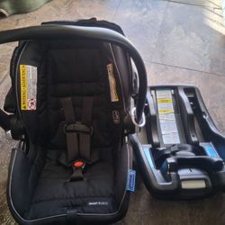 Graco SnugRide 35 Lite LX with Canopy & Adjustable Base