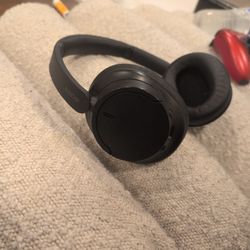 Sony WHCH720N Bluetooth Wireless Noise-Canceling Headphones