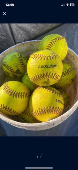 Softballs 🥎