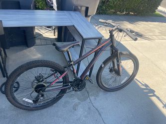 SCHWINN SIDEWINDER MTN BIKE