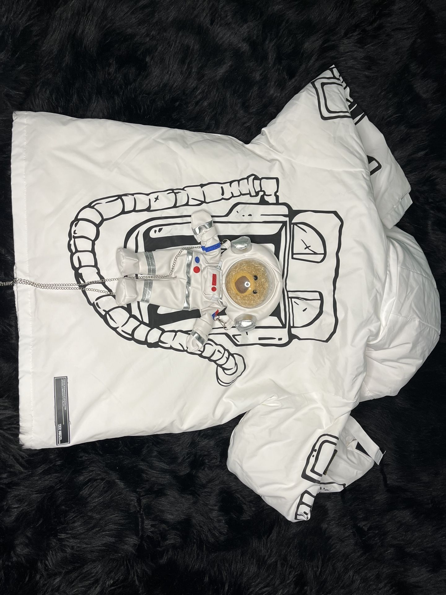 13DE MARZO Puffer Jacket White & Black