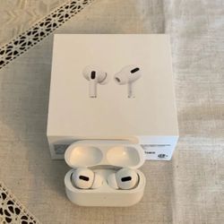 Apple AirPods Pro – Wireless Earbuds – White