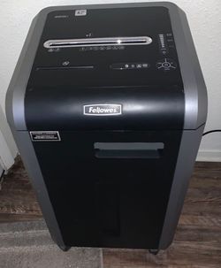 Large Working Fellowes Shredder