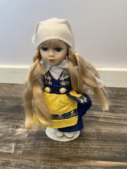 Vintage Collectible Doll 