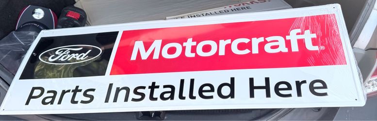New Metal ford motorcraft sign with hat