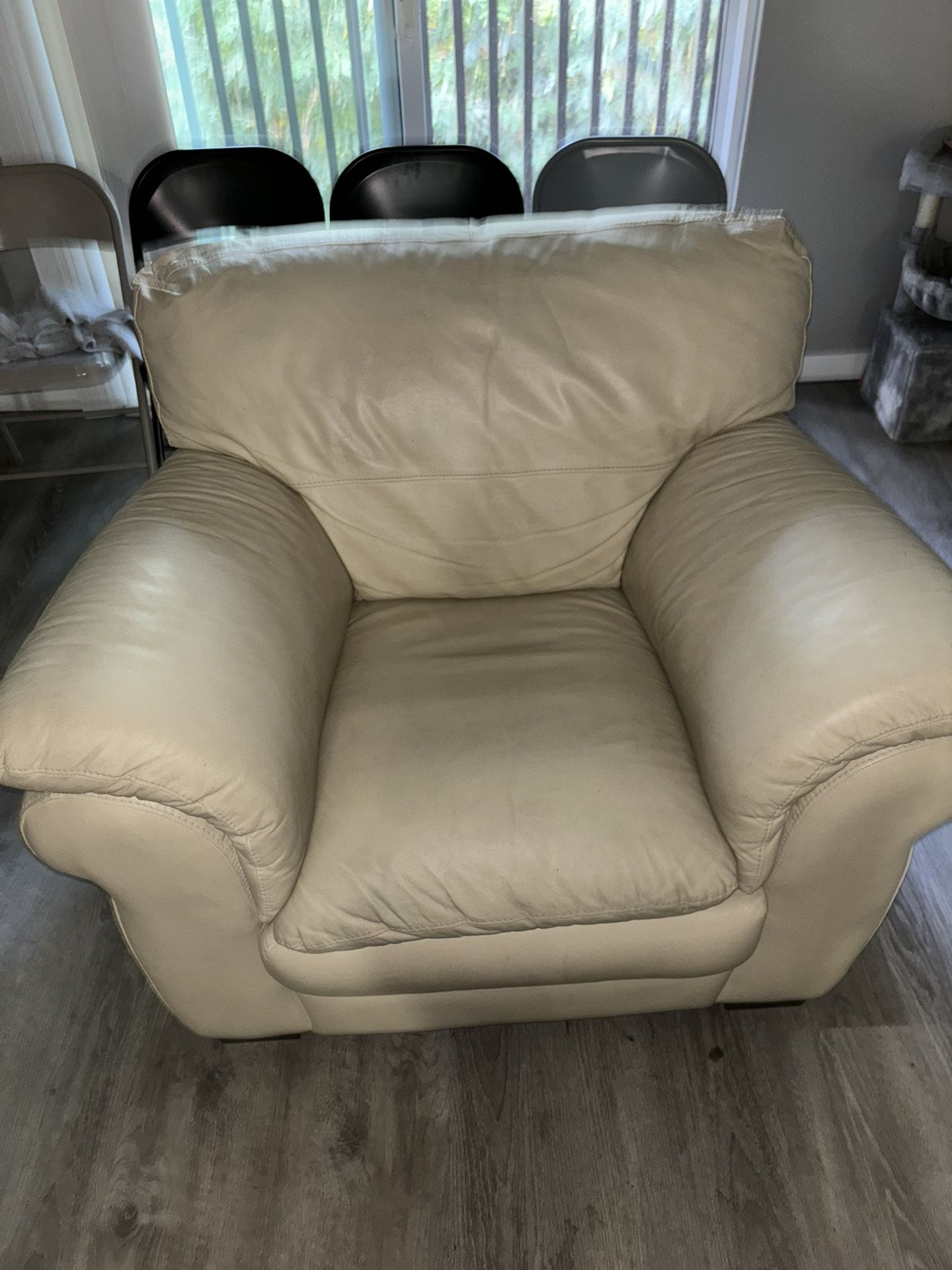 White Leather Chair About 3 Feet Long