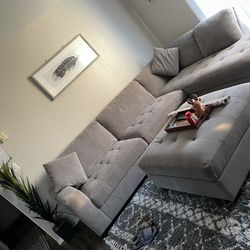 sectional grey/beige