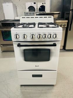 This white Avanti natural gas stove is 24 inches wide and comes with a receipt covering a 60-day warranty.