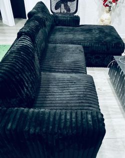 Couch 200