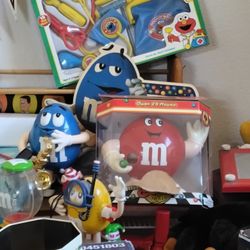 M&M Collectibles 