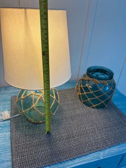 Coastal table lamp & glassware