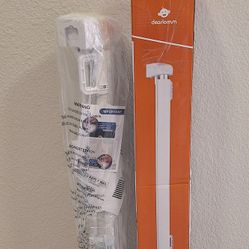 Brand New Dearlomum Retractable Baby Or Pet Safety Gate  - White
