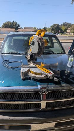 DeWalt Saw