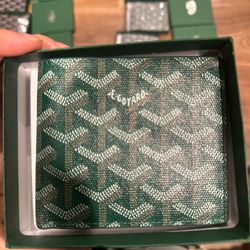 Green Luxury Wallet