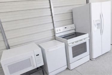 Kitchen Appliances set with washer and dryer