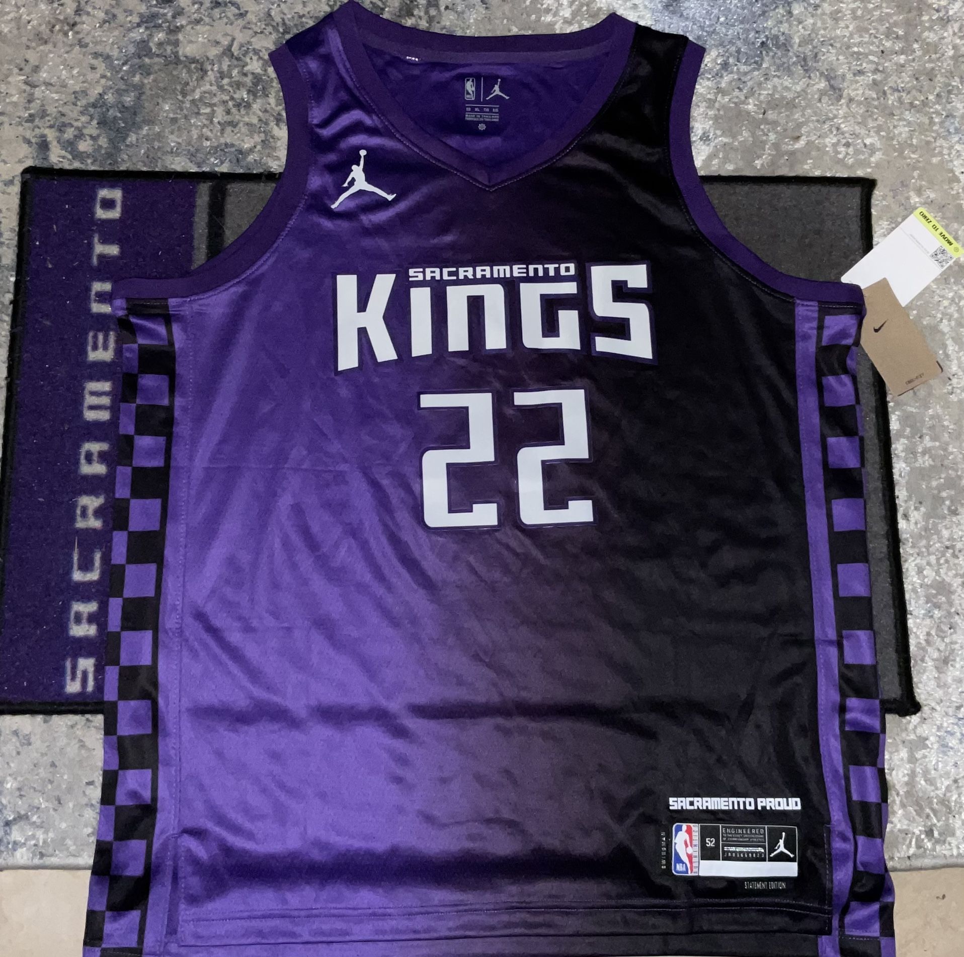 Sacramento Kings Star Rookie Devin Carter #22 City Edition Jersey Size XL Mens New With Tags “Light the Beam”