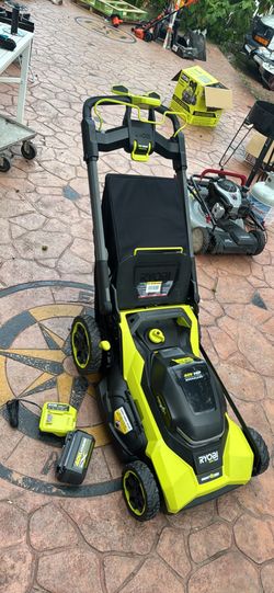 RYOBI 40V HP 21 in. Brushless Cordless Cross Cut Self-Propelled All Wheel Drive Mower w/ (1) 6.0 Ah Batteries & Charger