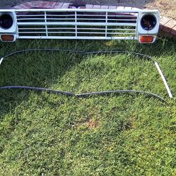 Grill And Windshield Moldings Parts Ford Trucks 67-72 
