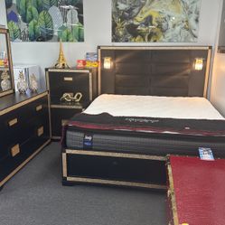 Bedroom Furniture Deal🤑Beautiful Black+Gold 5pc Bed Set Available Limited Time Offer $1199