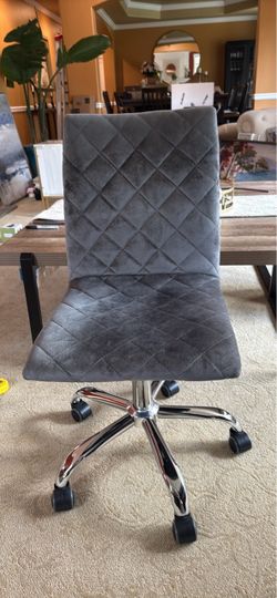Grey Velvet Quilted Office Chair