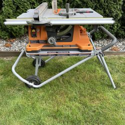 Ridgid TS 2400 Table Saw