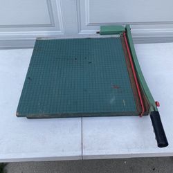 Heavy Duty Paper Cutter - Premier The Trimmer People 18”