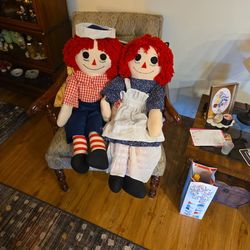 Raggedy Ann and Andy.
