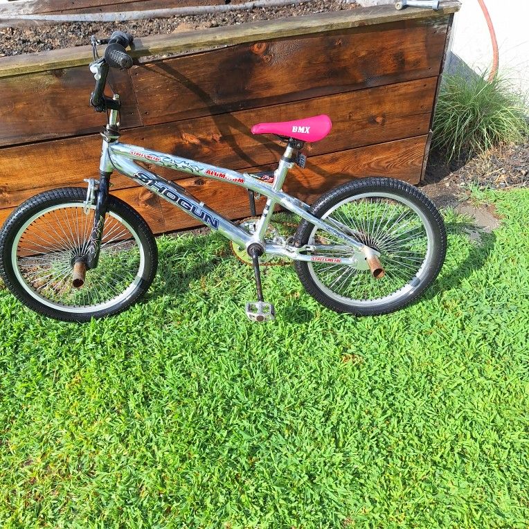 Shogun 20" BMX Bike