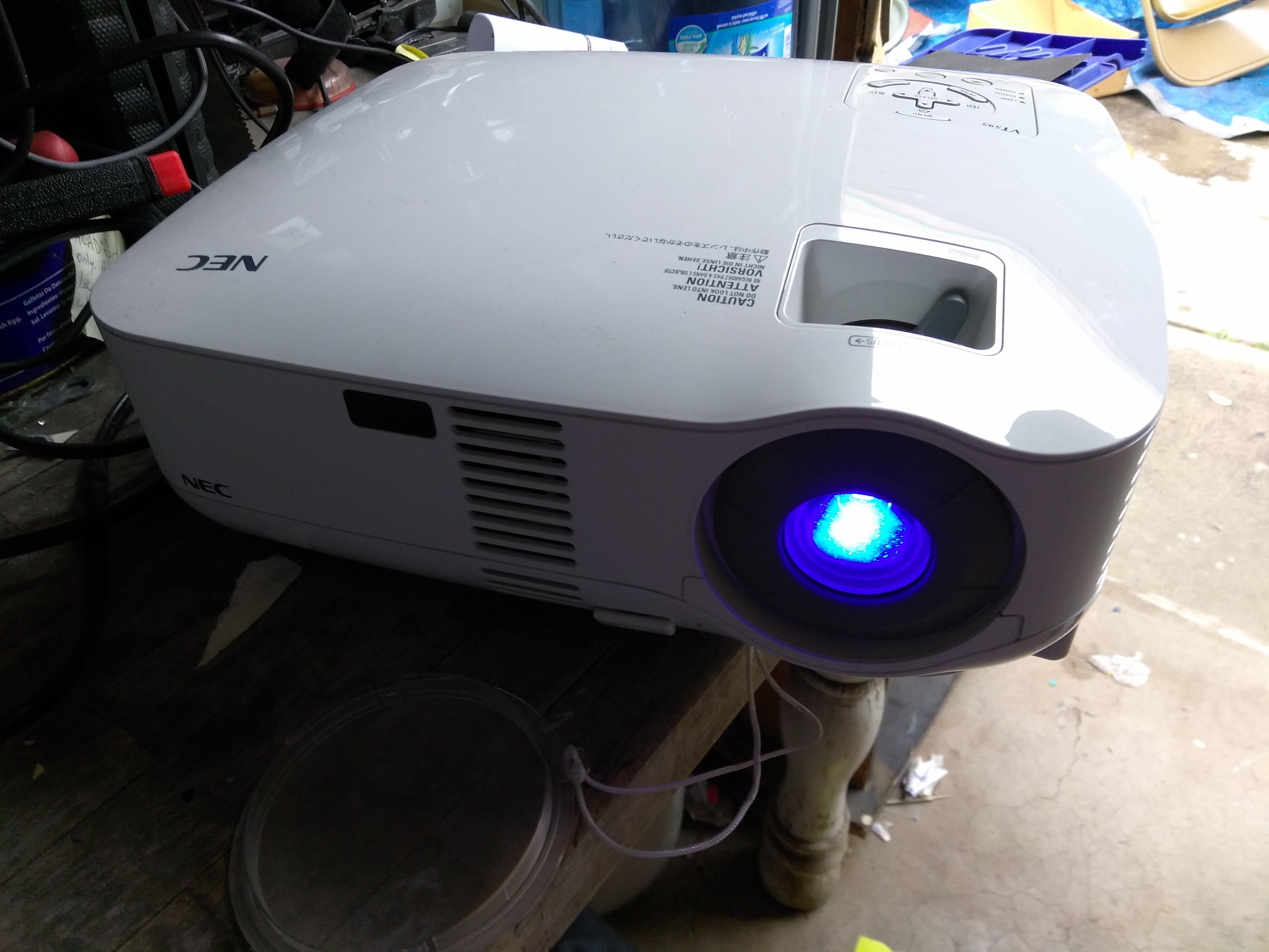 Projector (read details)