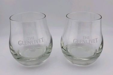 Set of two "The Glenlivet" Single Malt Scotch Whiskey 10 oz glasses