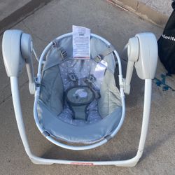 baby swing like new