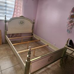 Victorian Full Size Bedroom Set