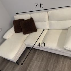 Modern Cream Sectional Sofa with Chaise – 7ft x 4ft”