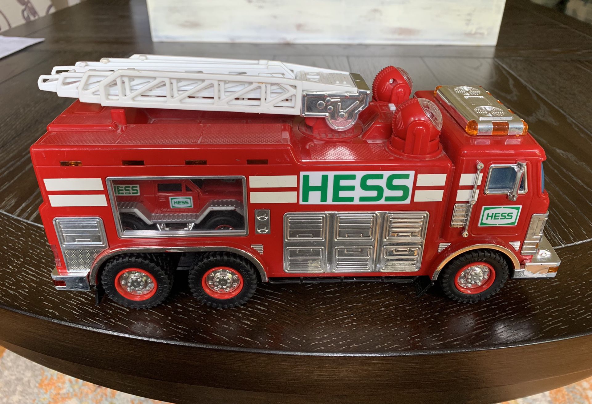 2005 Hess Toy Fire Truck W/ Emergency Vehicle 