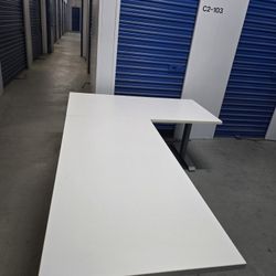 L Shape Desk In Good Conditions Electric Sit And Stand 