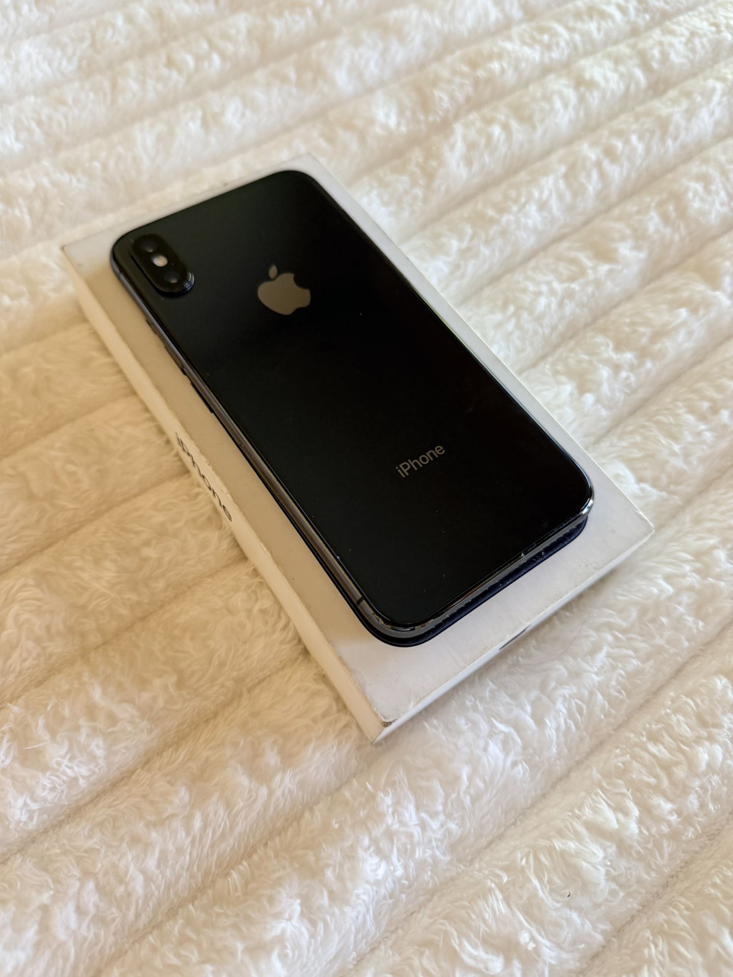 iPhone X 64GB Flawless