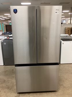Midea 36 in 27 cu.ft. Counter Depth Plus French Door Refrigerator with Water2Ways New Scratch and Dent