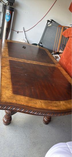 Table hard wood