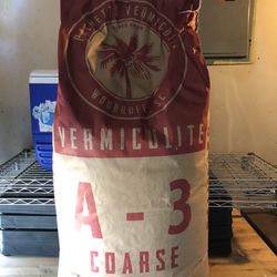 Coarse Vermiculite 18lb Bag