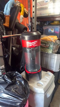 Milwaukee backpack shop vac