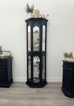 China Hutch/ Display Cabinet- local delivery available