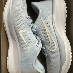 Nike Womens Shos , Size # 7.5 - 8 , $40 Each , Firm 