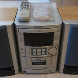 Aiwa XR-M33 Stereo System with Remote - CD, Cassette, Radio, QSound, 30 Watts

